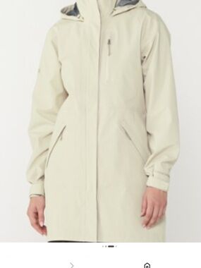 REI Women’s Lightweight stowaway Hood Raincoat Cream trench NWOT XS zip pockets